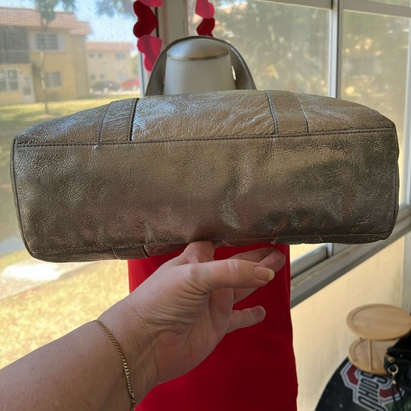 Tory Burch Rare Leather Metallic Tote - Picture 3 of 6
